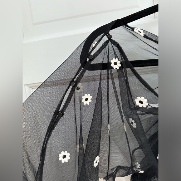 Alice McCall “The One” Black and Floral Rucched Top - Picture 16 of 16